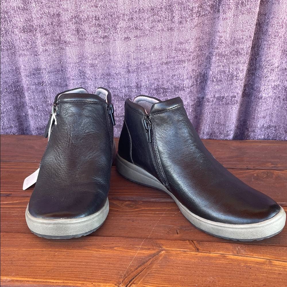 Josef Seibel Dark Brown Leather Footwear